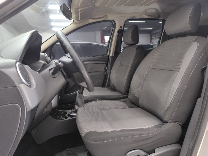DUSTER 1.6 DYNAMIQUE 4X2 16V FLEX 4P MANUAL - 2013 - CAXIAS DO SUL