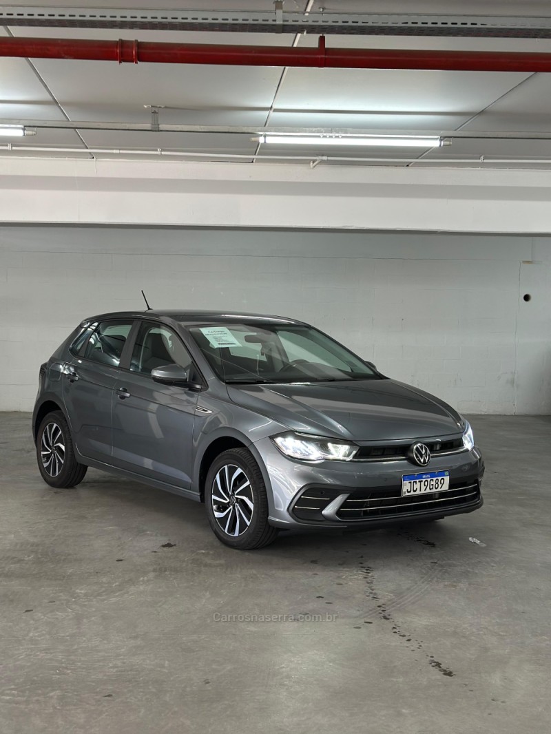 POLO 1.0 170 TSI 12V HIGHLINE FLEX 4P AUTOMÁTICO - 2025 - CAXIAS DO SUL