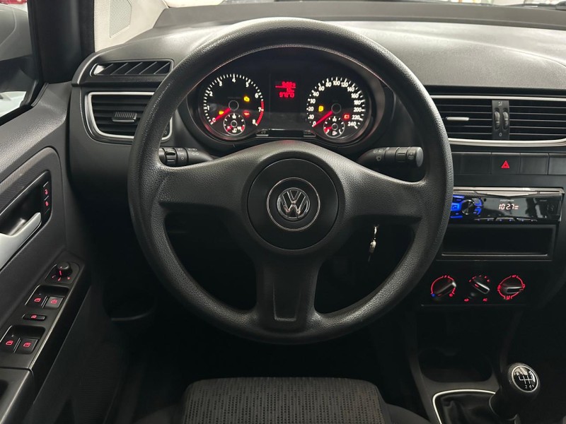 FOX 1.6 MI 8V FLEX 4P MANUAL - 2013 - CAXIAS DO SUL