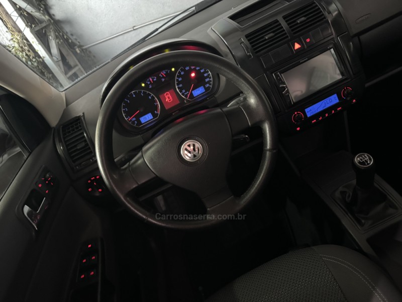 POLO 1.6 MI SPORTLINE 8V FLEX 4P MANUAL - 2009 - NOVO HAMBURGO