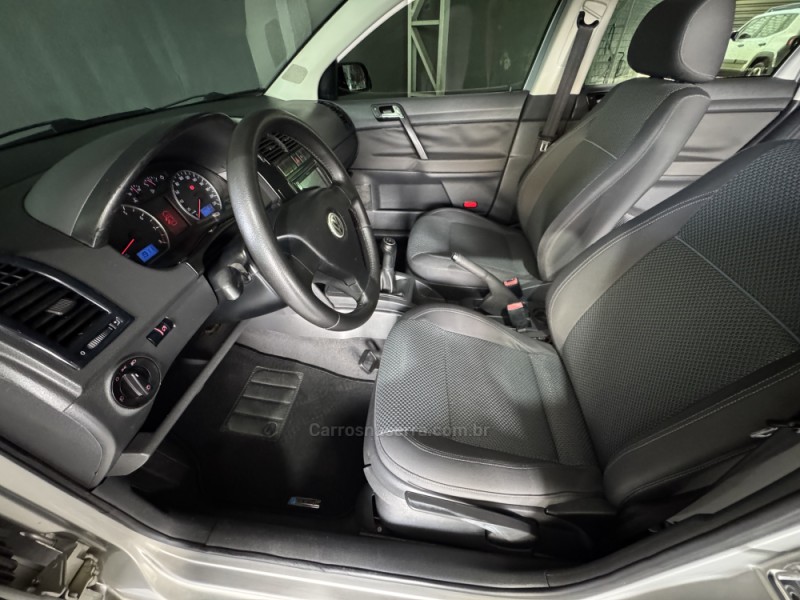 POLO 1.6 MI SPORTLINE 8V FLEX 4P MANUAL - 2009 - NOVO HAMBURGO