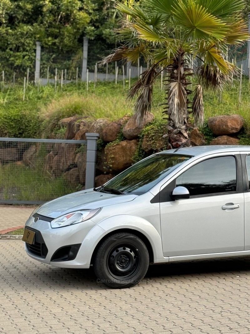 FIESTA 1.6 MPI 8V GASOLINA 4P MANUAL - 2013 - IVOTI