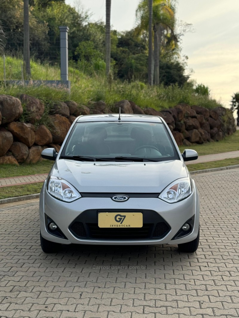 FIESTA 1.6 MPI 8V GASOLINA 4P MANUAL - 2013 - IVOTI