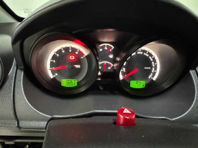 FIESTA 1.6 MPI SEDAN 8V FLEX 4P MANUAL - 2014 - CAXIAS DO SUL
