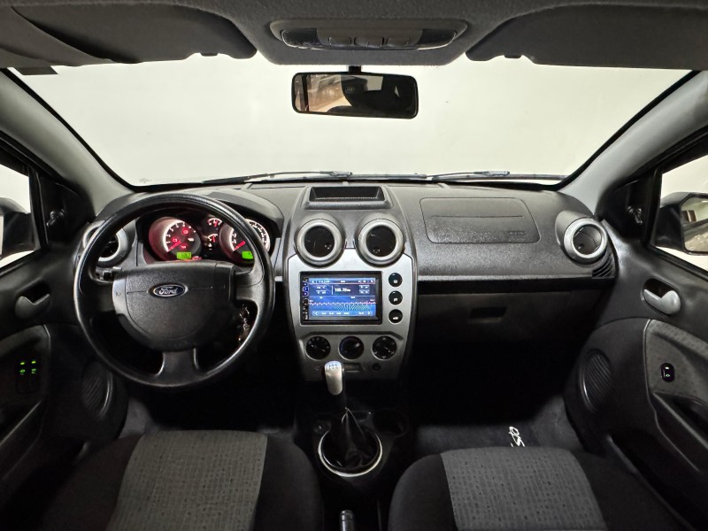 FIESTA 1.6 MPI SEDAN 8V FLEX 4P MANUAL - 2014 - CAXIAS DO SUL