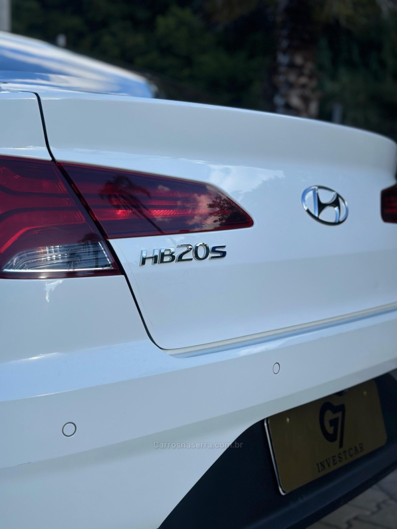 HB20 1.0 PLATINUM 12V TURBO FLEX 4P AUTOMÁTICO - 2022 - IVOTI