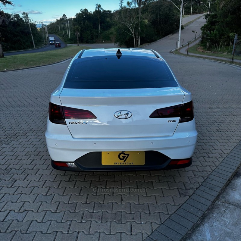 HB20 1.0 PLATINUM 12V TURBO FLEX 4P AUTOMÁTICO - 2022 - IVOTI