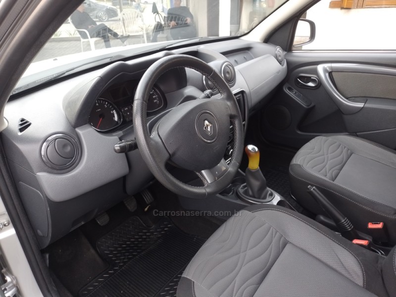 DUSTER 1.6 DYNAMIQUE 4X2 16V FLEX 4P MANUAL - 2014 - BENTO GONçALVES