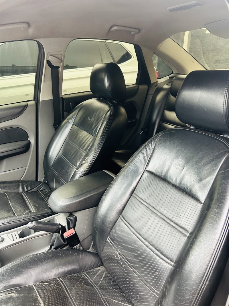 FOCUS 2.0 GLX SEDAN 16V GASOLINA 4P AUTOMÁTICO - 2009 - CAXIAS DO SUL