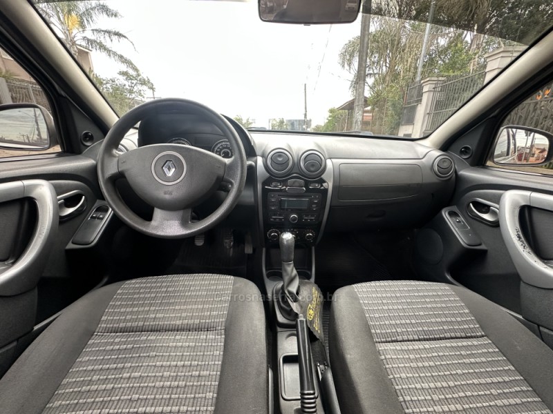 SANDERO 1.0 EXPRESSION 16V FLEX 4P MANUAL - 2014 - CAXIAS DO SUL