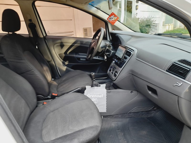 PUNTO 1.4 ATTRACTIVE 8V FLEX 4P MANUAL - 2012 - FARROUPILHA