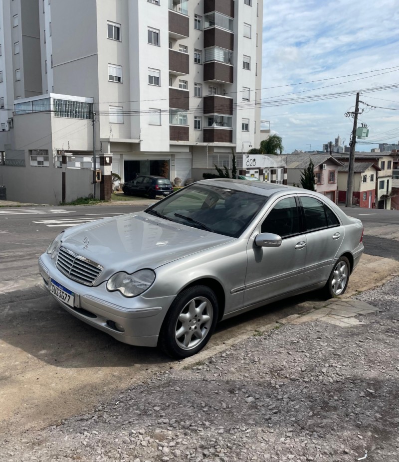 c 240 2.6 avantgarde gasolina 4p automatico 2001 caxias do sul