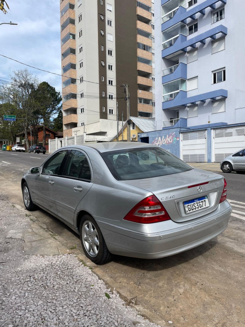 C 240 2.6 AVANTGARDE GASOLINA 4P AUTOMÁTICO - 2001 - CAXIAS DO SUL