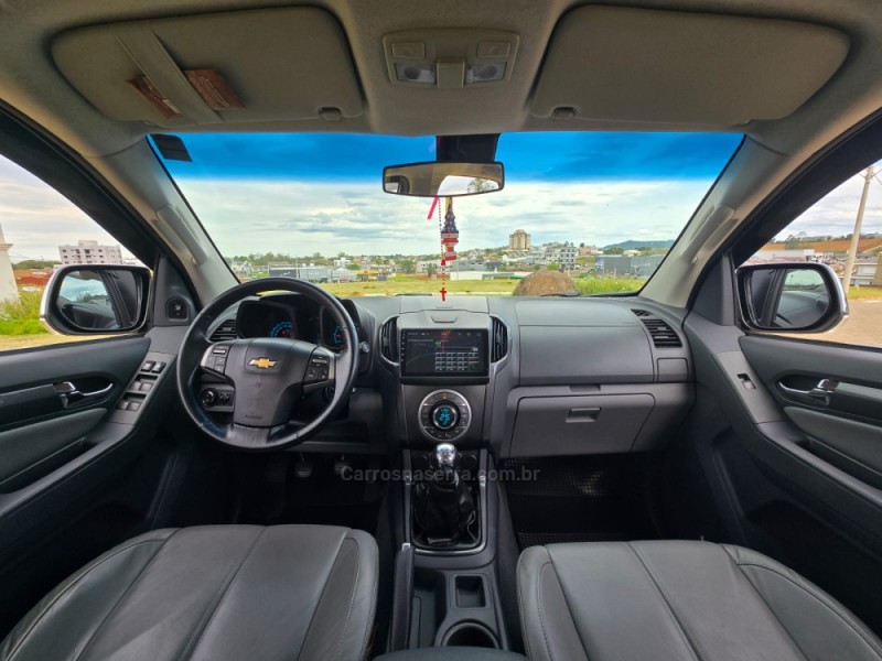S10 2.5 LTZ 4X2 CD 16V FLEX 4P MANUAL - 2013 - LAJEADO