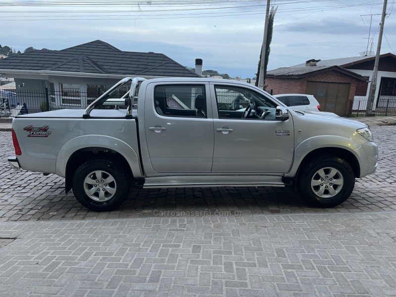 HILUX 3.0 SRV 4X4 CD 16V TURBO INTERCOOLER DIESEL 4P AUTOMÁTICO - 2011 - VERANóPOLIS