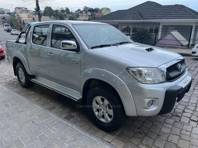 HILUX 3.0 SRV 4X4 CD 16V TURBO INTERCOOLER DIESEL 4P AUTOMÁTICO - 2011 - VERANóPOLIS