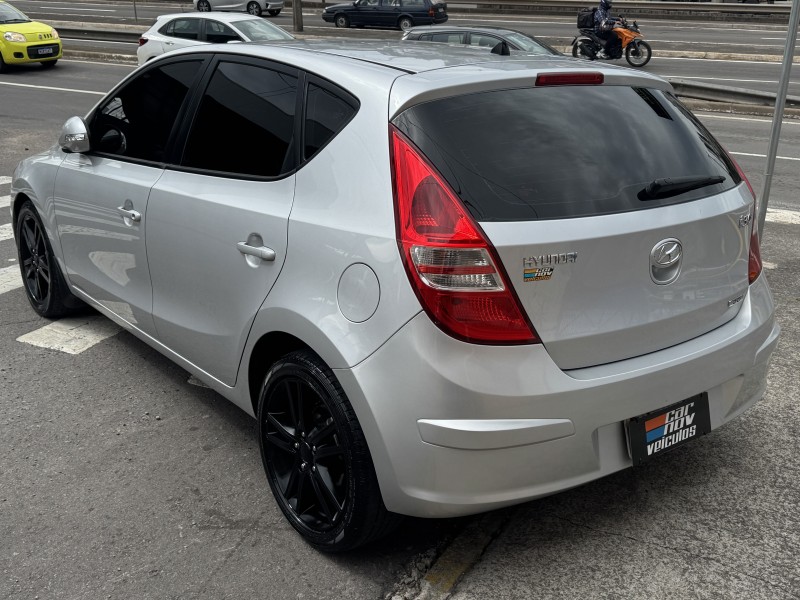 I30 2.0 MPFI GLS 16V GASOLINA 4P MANUAL - 2011 - CAXIAS DO SUL