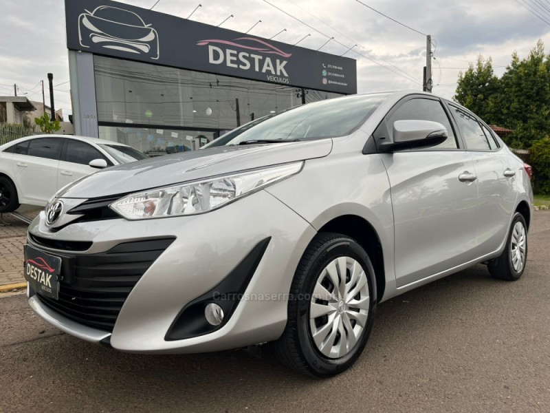 YARIS 1.5 XL SEDAN 16V FLEX 4P AUTOMÁTICO