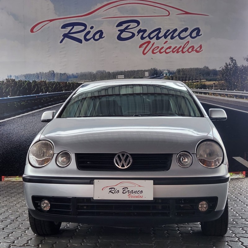 POLO SEDAN 1.6 8V GASOLINA 4P MANUAL - 2003 - CAXIAS DO SUL