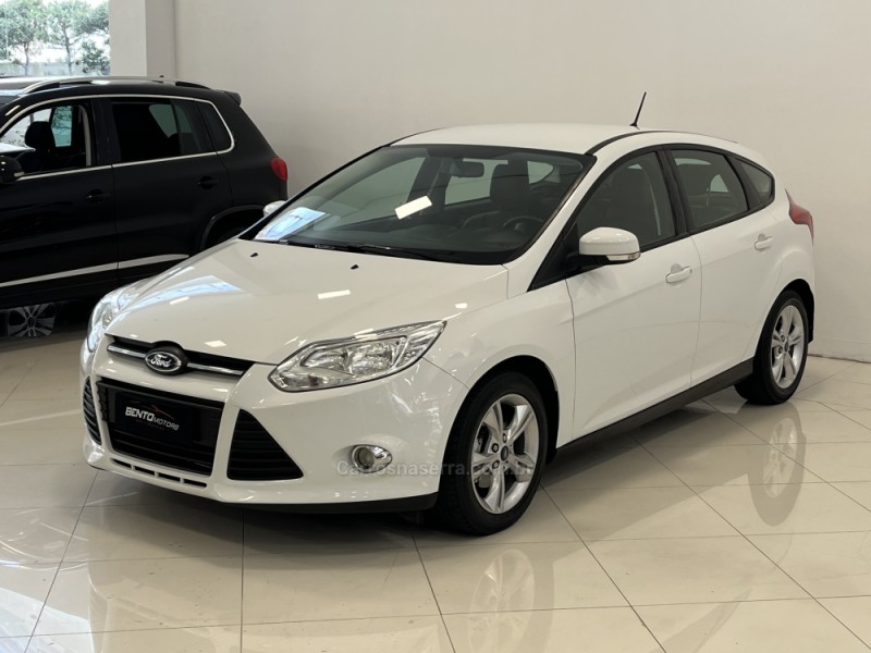 FOCUS 1.6 SE HATCH 16V FLEX 4P AUTOMÁTICO - 2015 - BENTO GONçALVES