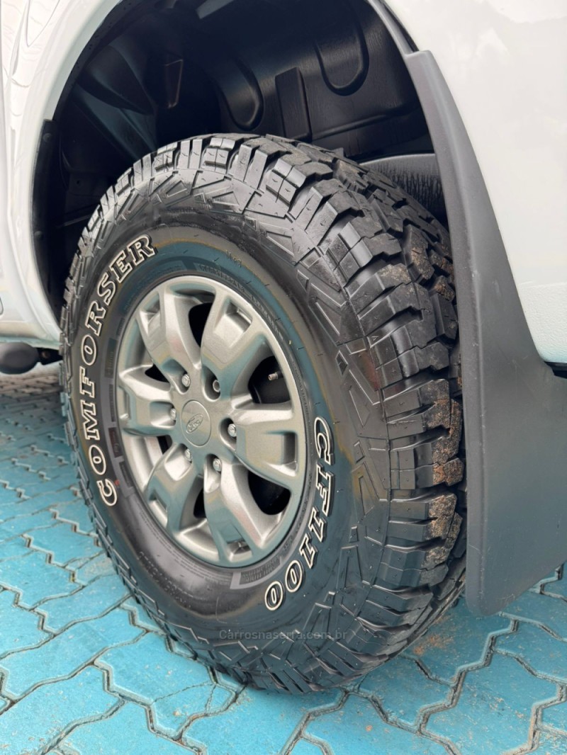 RANGER 2.5 XLS 4X2 CD 16V FLEX 4P MANUAL - 2014 - ESTâNCIA VELHA