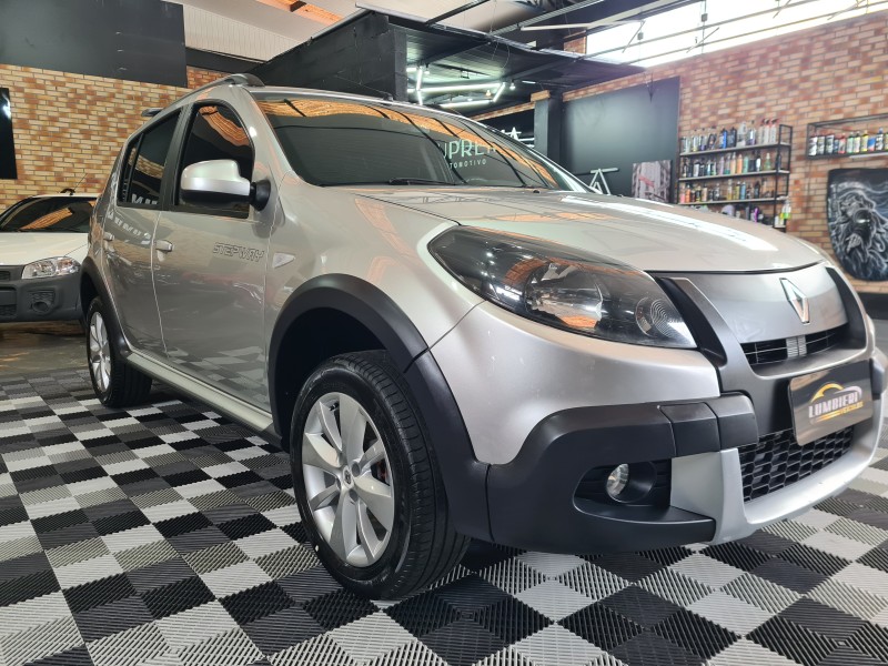 SANDERO 1.6 STEPWAY 8V FLEX 4P MANUAL - 2013 - FARROUPILHA