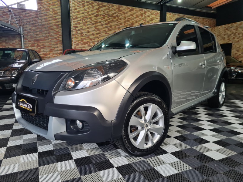 sandero 1.6 stepway 8v flex 4p manual 2013 farroupilha
