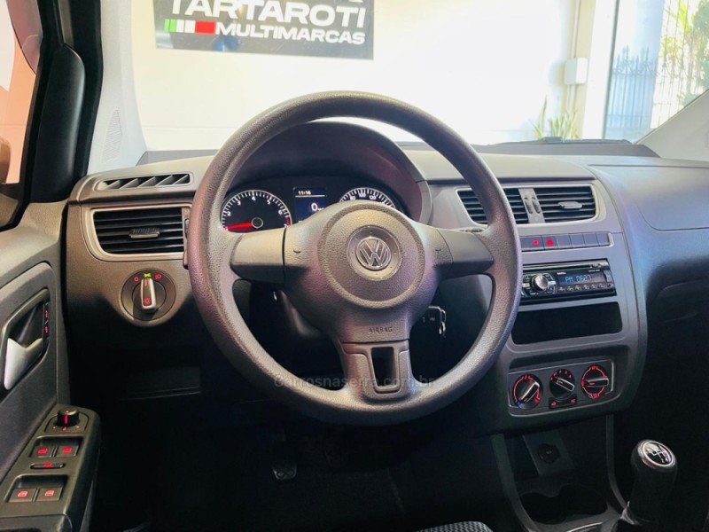 FOX 1.0 MPI BLUEMOTION 12V FLEX 4P MANUAL - 2014 - CAXIAS DO SUL