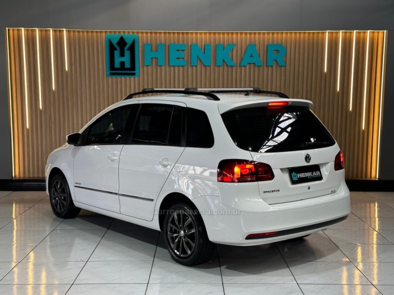 SPACEFOX 1.6 MI HIGHLINE 8V FLEX 4P MANUAL - 2014 - CAMPO BOM