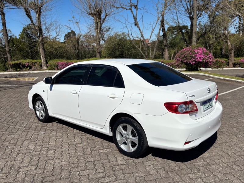 COROLLA 2.0 XEI 16V FLEX 4P AUTOMÁTICO - 2013 - CAXIAS DO SUL