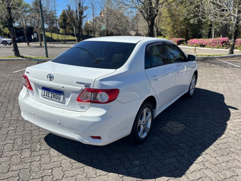 COROLLA 2.0 XEI 16V FLEX 4P AUTOMÁTICO - 2013 - CAXIAS DO SUL