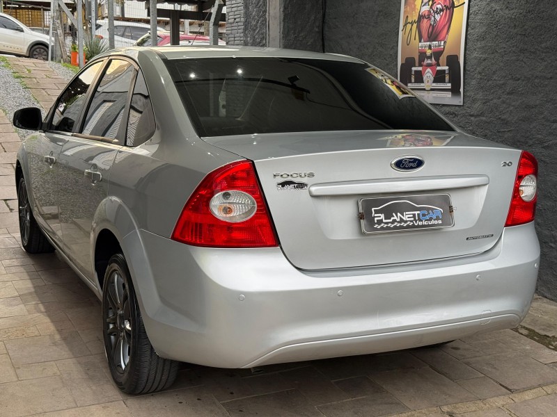 FOCUS 2.0 GLX SEDAN 16V FLEX 4P AUTOMÁTICO - 2013 - FARROUPILHA