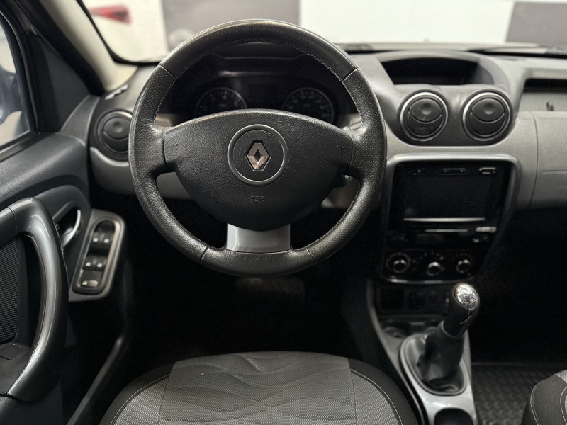 DUSTER 1.6 DYNAMIQUE 4X2 16V FLEX 4P MANUAL - 2013 - CAXIAS DO SUL