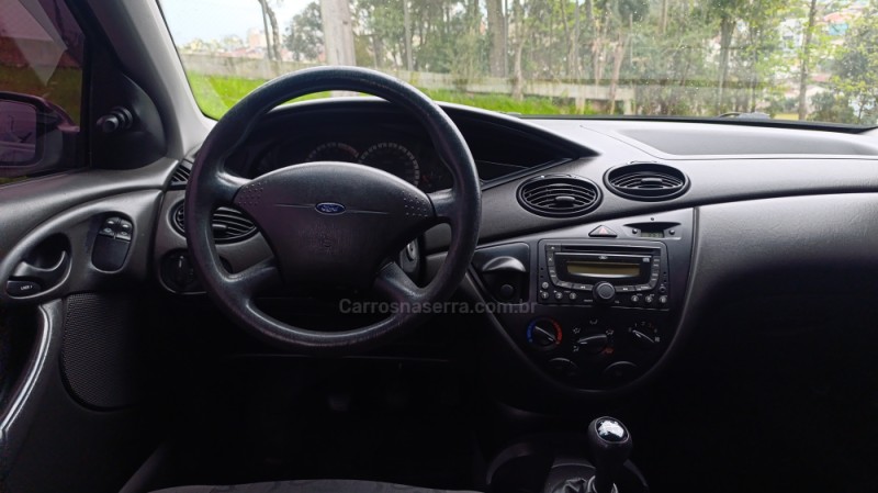 FOCUS 1.6 8V GASOLINA 4P MANUAL - 2009 - CAXIAS DO SUL