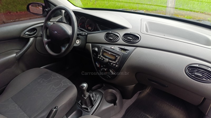 FOCUS 1.6 8V GASOLINA 4P MANUAL - 2009 - CAXIAS DO SUL