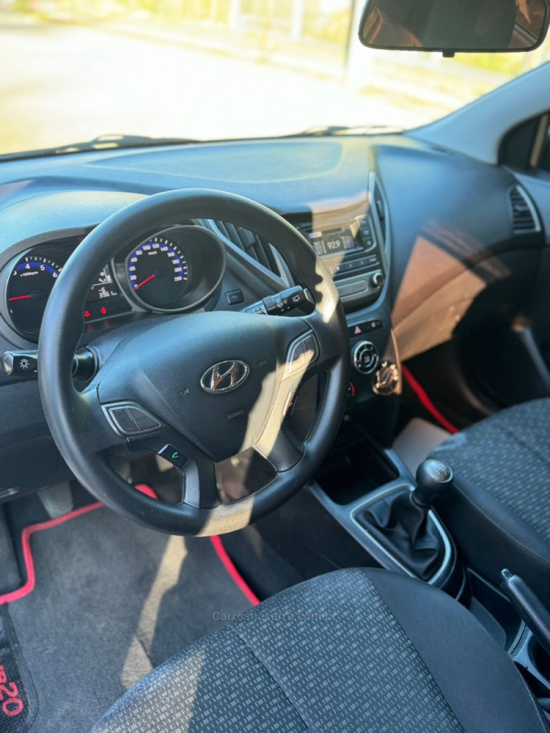 HB20 1.0 COMFORT 12V FLEX 4P MANUAL - 2017 - IVOTI