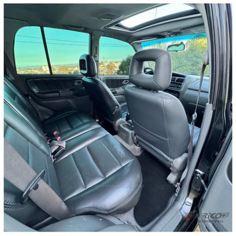 TRACKER 2.0 4X4 16V GASOLINA 4P MANUAL - 2007 - CAMPO BOM