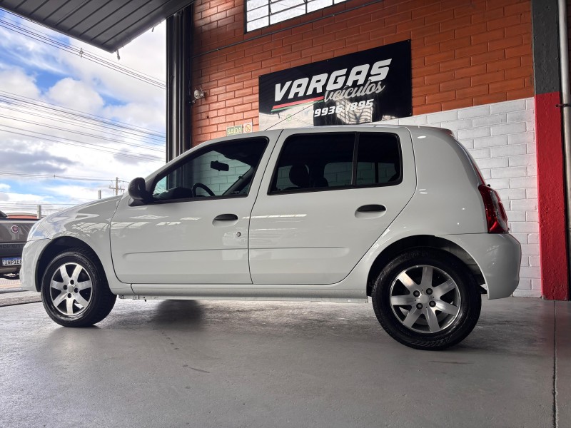 CLIO 1.0 EXPRESSION 16V FLEX 4P MANUAL - 2014 - CAXIAS DO SUL