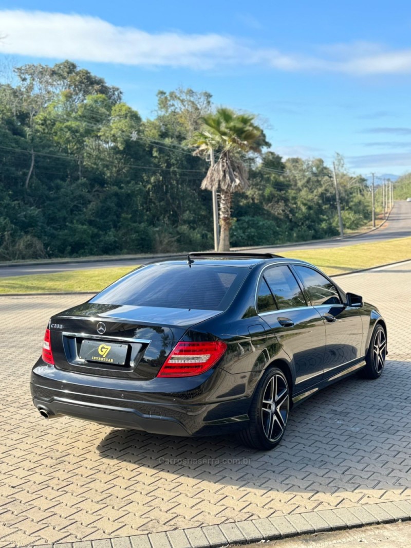 C 200 1.8 CGI AVANTGARDE 16V GASOLINA 4P AUTOMÁTICO - 2014 - IVOTI