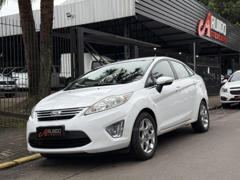 FIESTA 1.6 MPI SEDAN 8V FLEX 4P MANUAL - 2013 - PAROBé