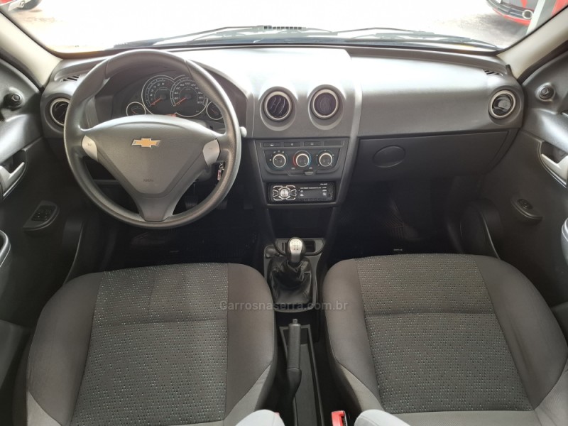 CELTA 1.0 MPFI LT 8V FLEX 4P MANUAL - 2015 - GARIBALDI
