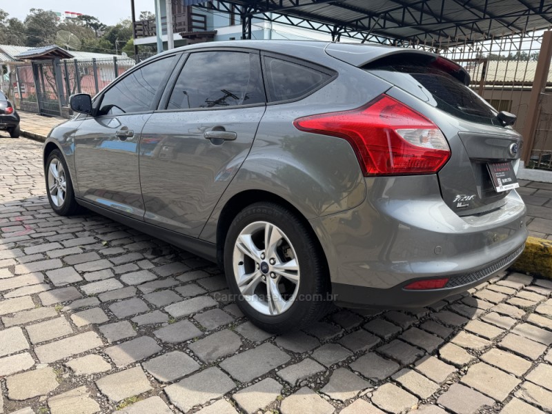 FOCUS 1.6 SE 16V FLEX 4P AUTOMÁTICO - 2015 - BENTO GONçALVES