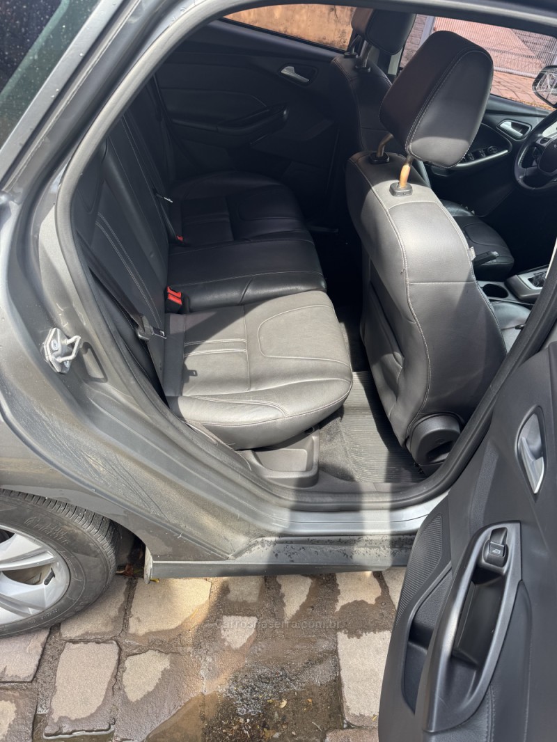 FOCUS 1.6 SE 16V FLEX 4P AUTOMÁTICO - 2015 - BENTO GONçALVES