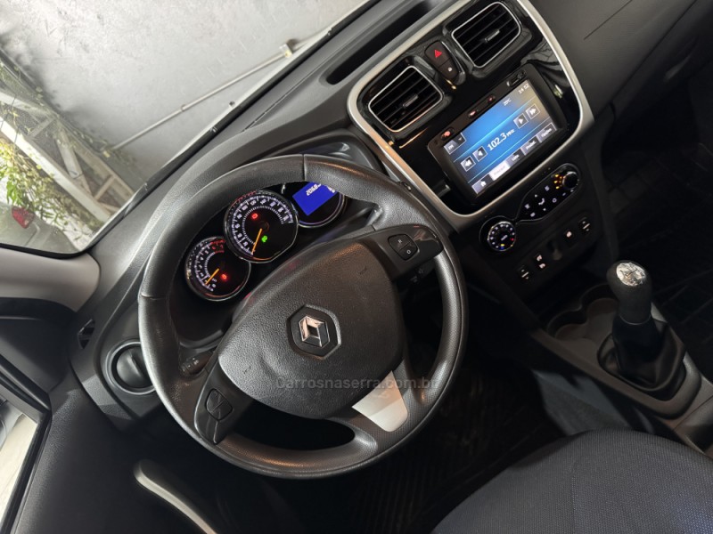 SANDERO 1.6 DYNAMIQUE 8V FLEX 4P MANUAL - 2015 - NOVO HAMBURGO