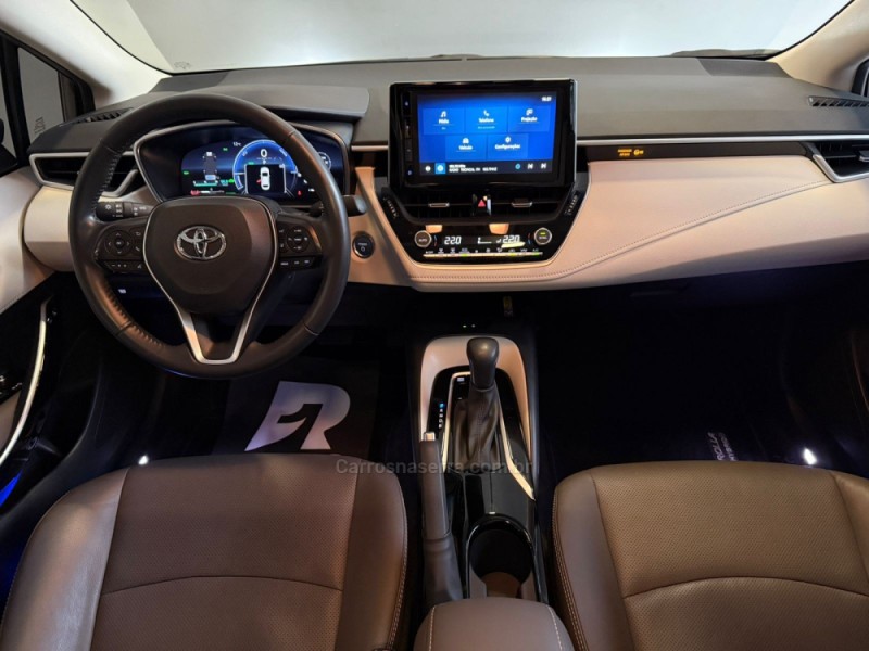 COROLLA 1.8 ALTIS PREMIUM 16V HÍBRIDO 4P AUTOMÁTICO - 2024 - LAJEADO