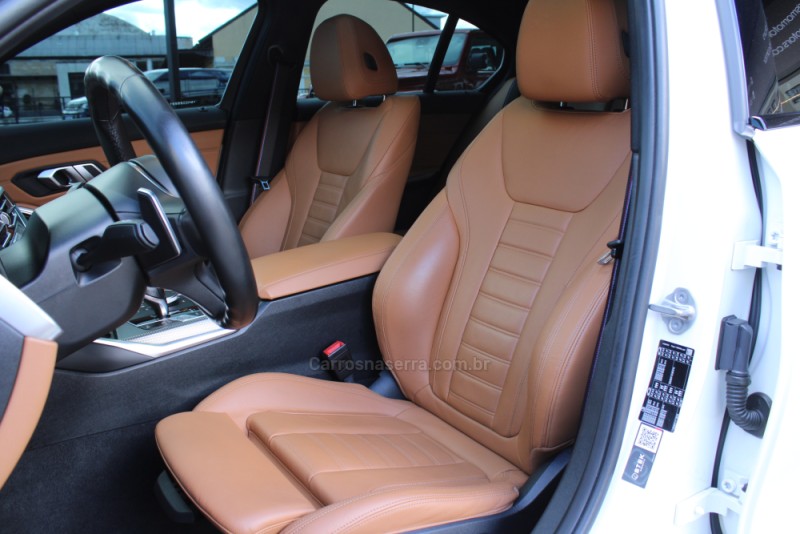 320I 2.0 M SPORT 16V TURBO ACTIVEFLEX 4P AUTOMÁTICO - 2022 - CAXIAS DO SUL