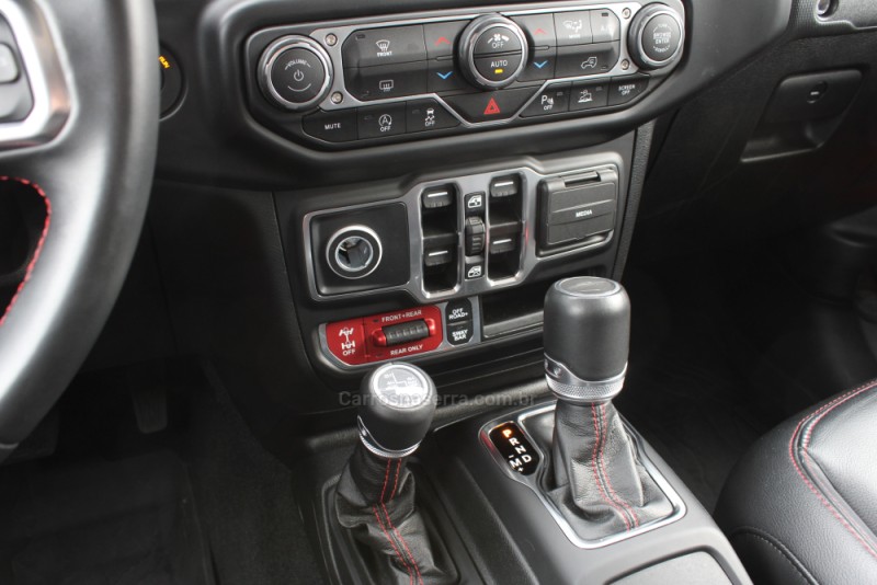 GLADIATOR 3.6 RUBICON V6 4X4 4P GASOLINA AUTOMÁTICO - 2022 - CAXIAS DO SUL