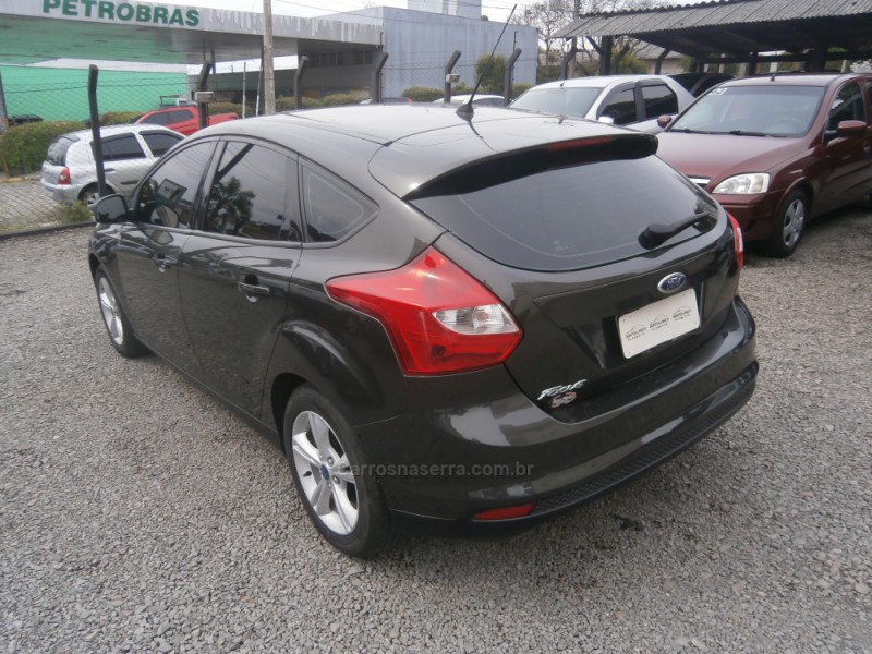 FOCUS 1.6 SE 16V FLEX 4P MANUAL - 2015 - FARROUPILHA