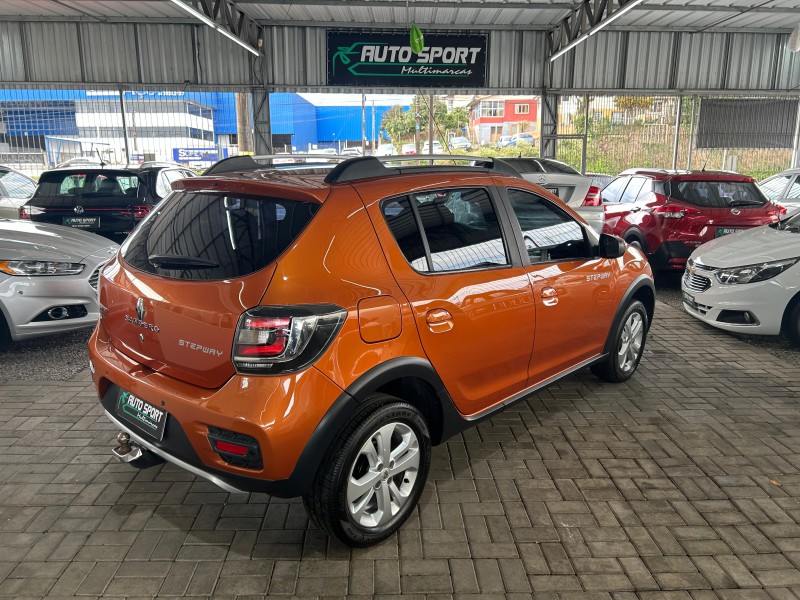 SANDERO 1.6 STEPWAY EASY R 16V FLEX 4P AUTOMÁTICO - 2015 - CAXIAS DO SUL