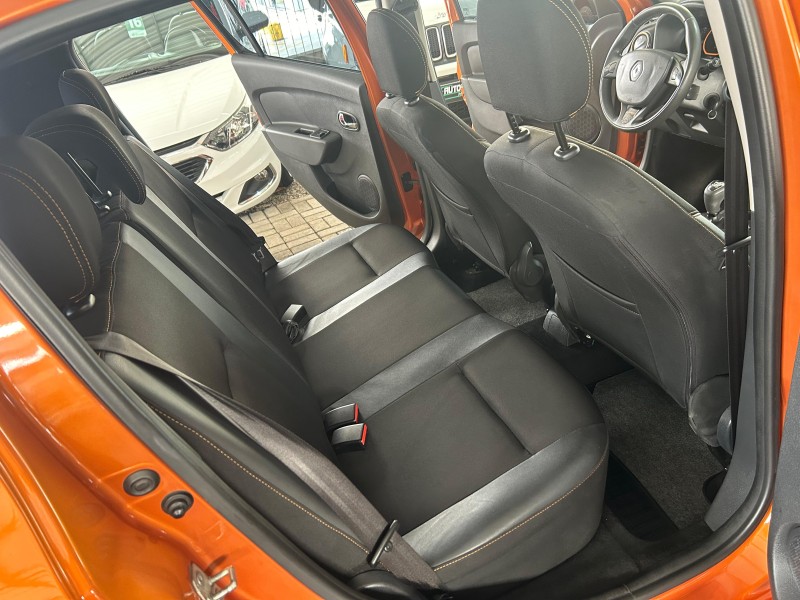 SANDERO 1.6 STEPWAY EASY R 16V FLEX 4P AUTOMÁTICO - 2015 - CAXIAS DO SUL